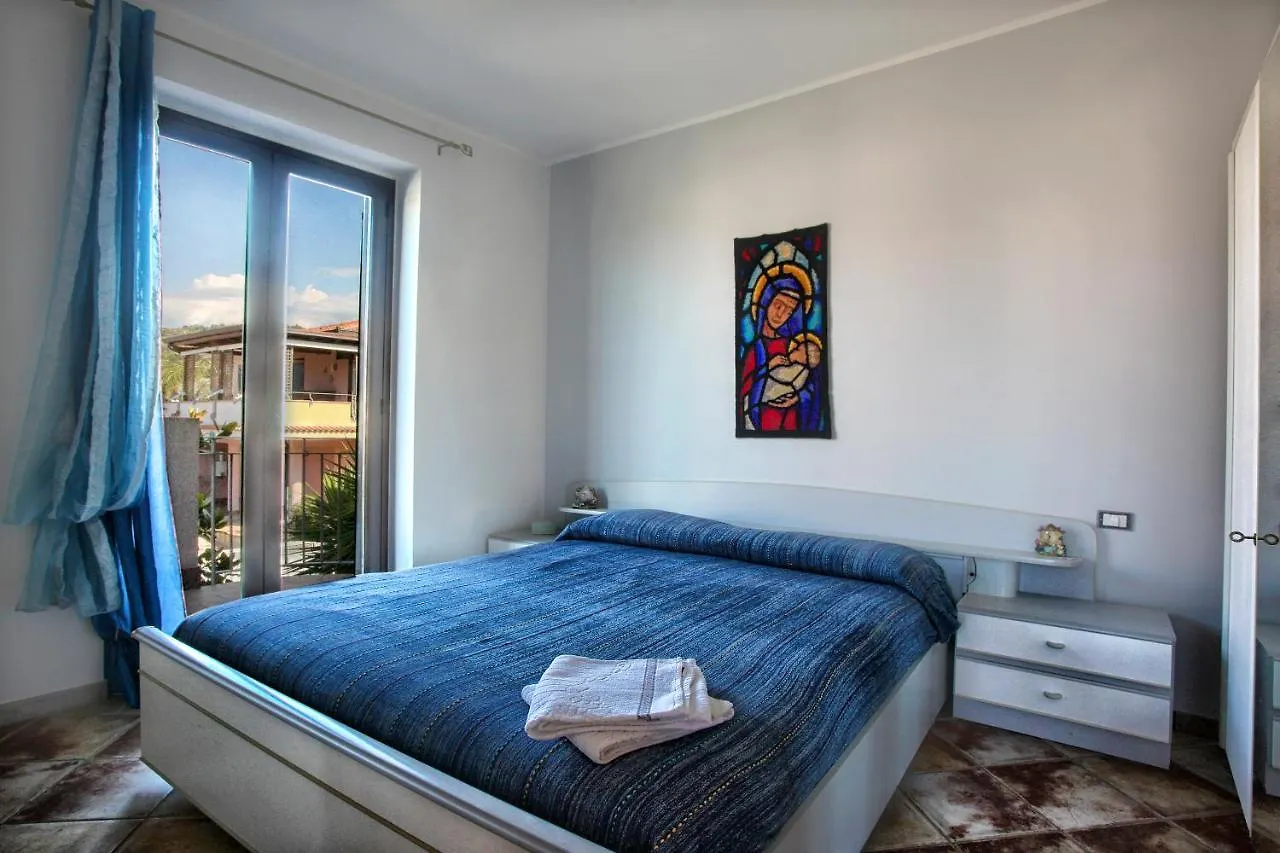 Casa Vacanza A Mare Acquedolci Apartment