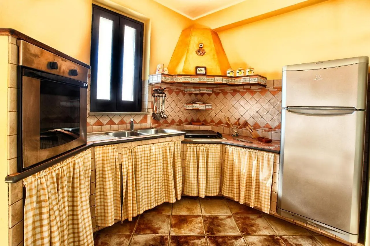 Casa Vacanza A Mare Acquedolci Apartment